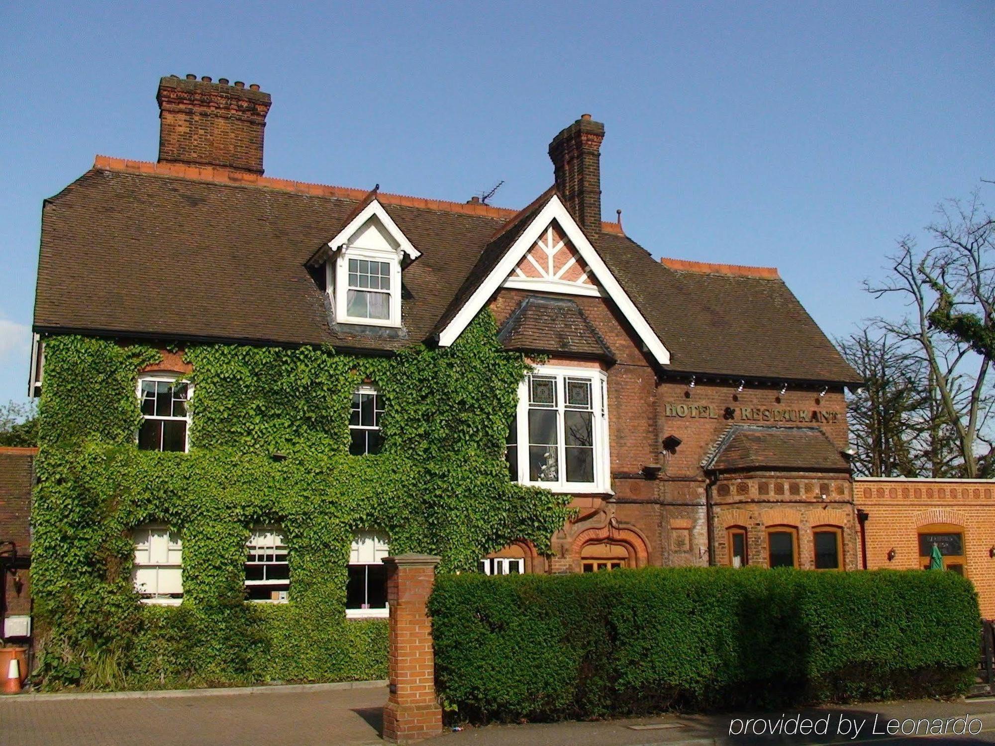 Harefield Manor Hotel Romford Zewnętrze zdjęcie